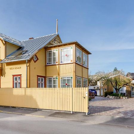 Villa Rosalie Pärnu Buitenkant foto