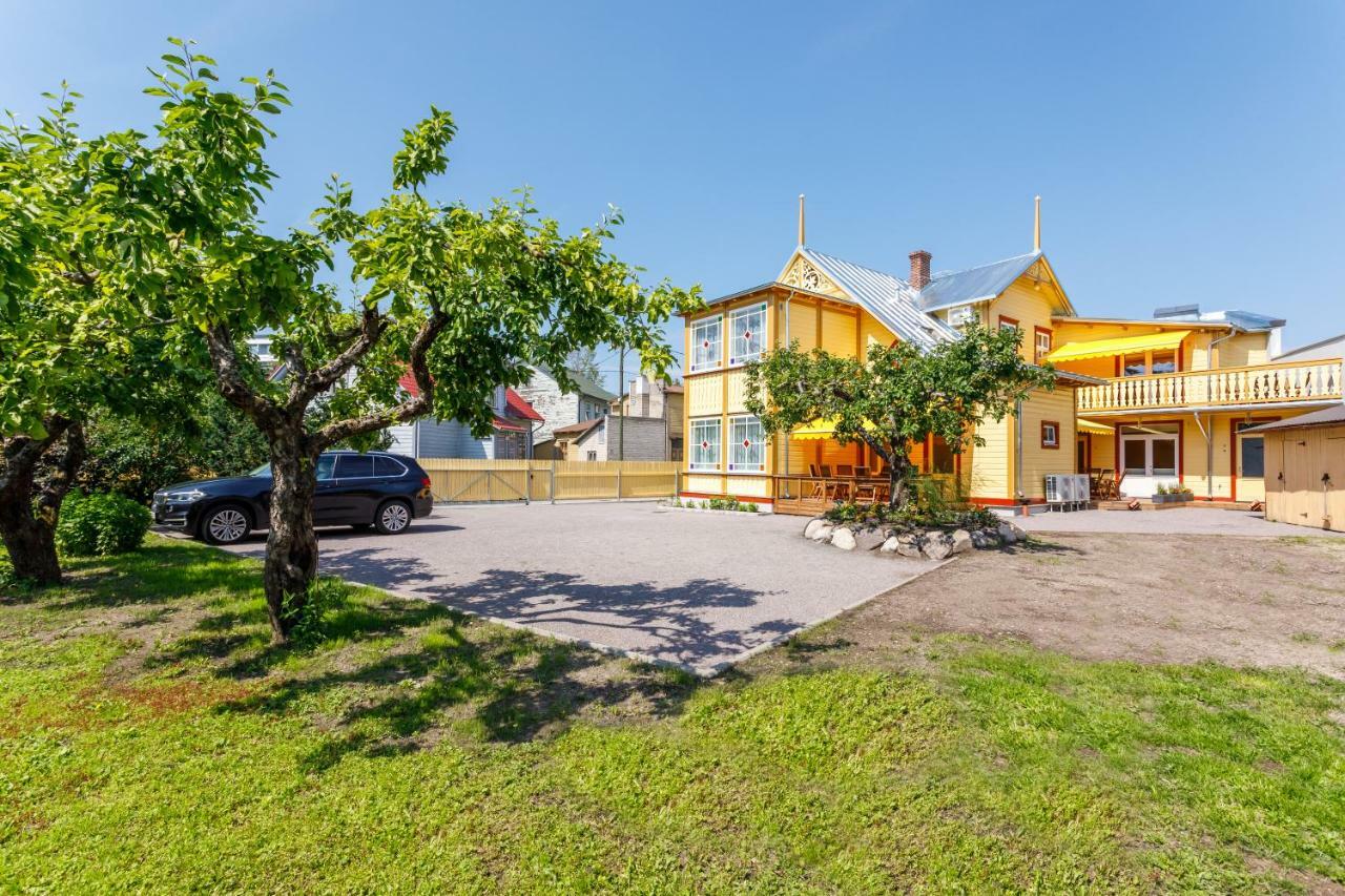 Villa Rosalie Pärnu Buitenkant foto